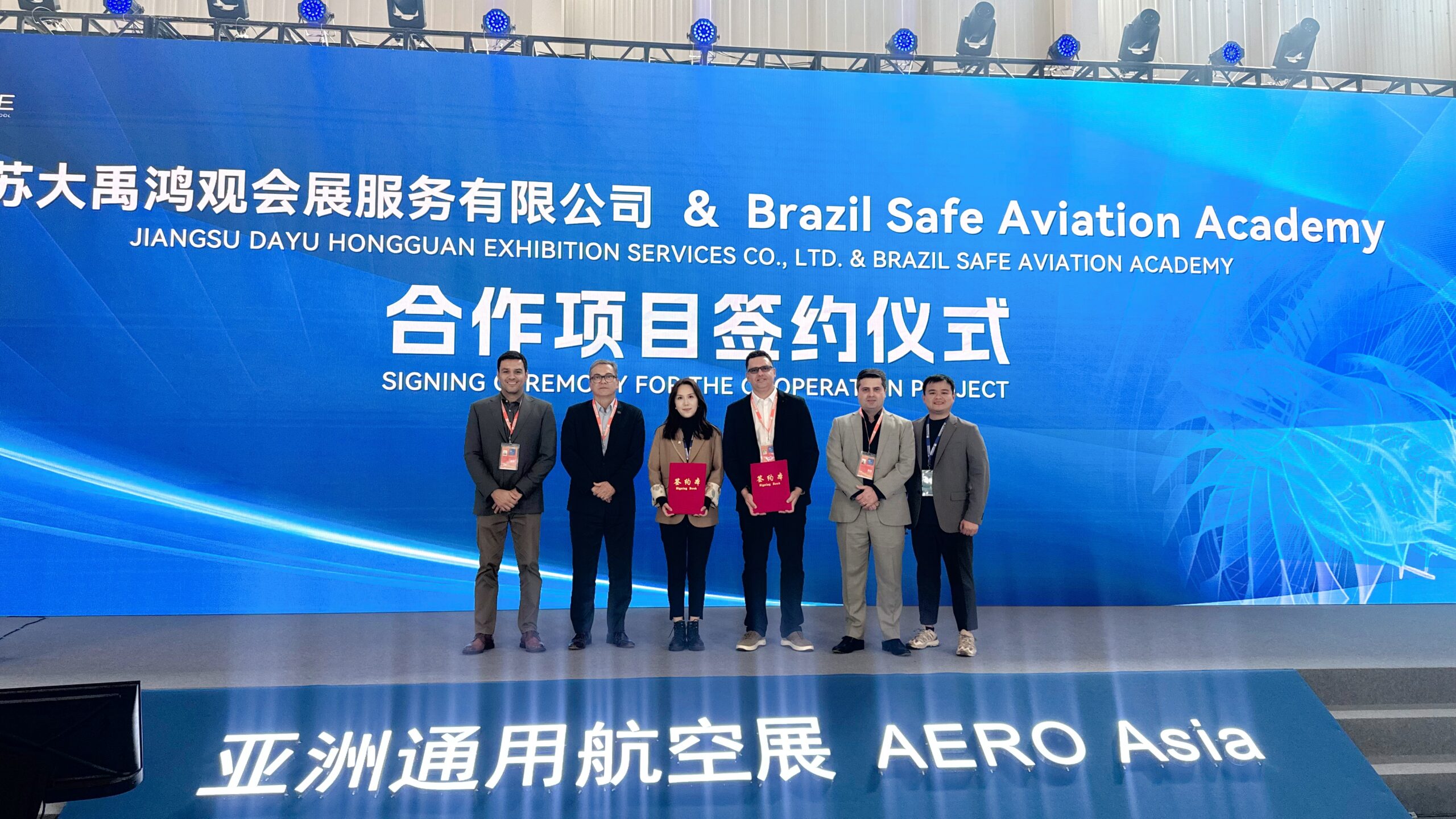 SAFE Escola de Aviação firma contrato histórico para treinar pilotos chineses no Brasil em iniciativa inédita com a ANAC